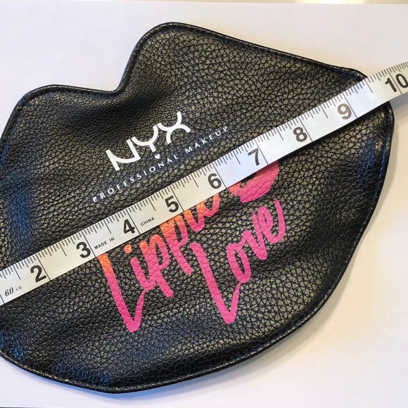 NYX Lippie Love Bundle Lipstick Eyeliner Lipliner - Picture 2 of 6